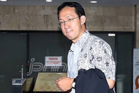 Tiga Jam Diperiksa, Sunny Ogah Jawab Soal Barter - JPNN.COM