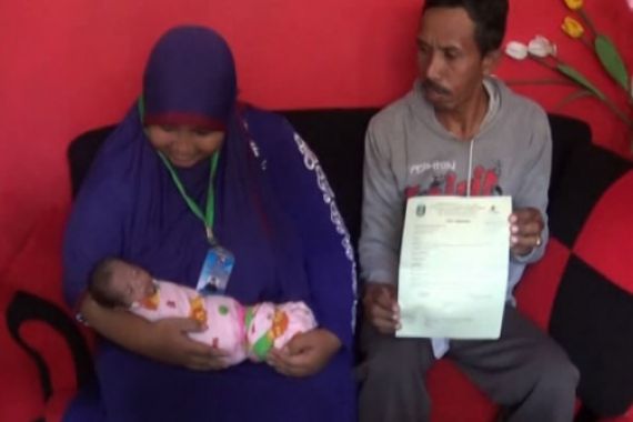 Usai Melahirkan, Rumah Sakit Larang Ibu Bawa Pulang Bayinya - JPNN.COM