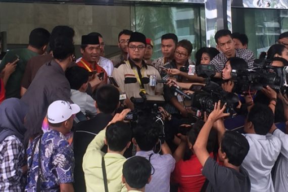 Sambangi KPK, Koalisi Laporkan Uang Kadensus Rp 100 Juta - JPNN.COM