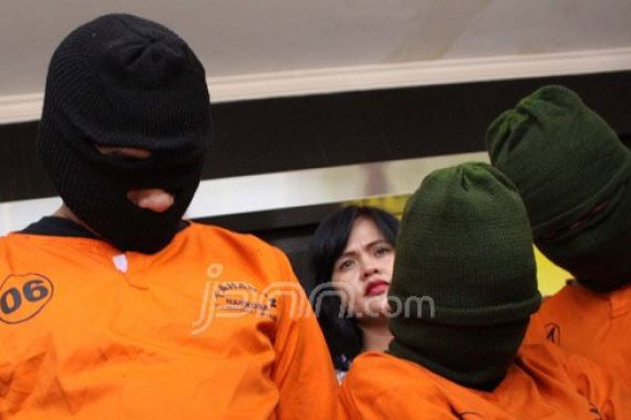 Anggota DPRD Ganteng itu Dihukum 4 Tahun Penjara - JPNN.COM