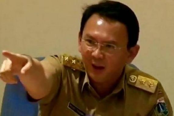Urus KTP, Ahok Pernah 'Dipersulit' Oknum Ketua RT - JPNN.COM
