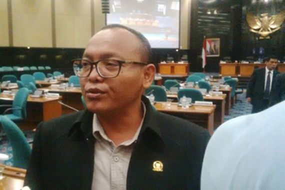 HMP Cuma Isapan Jempol, DPRD Bohongi Publik - JPNN.COM