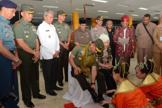 Jenderal Mulyono: Kerja Keras Babinsa Perlu Jadi Pedoman Prajurit Lain - JPNN.COM