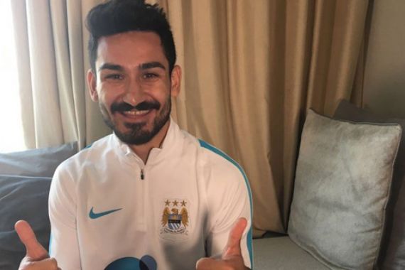 Dortmund Ternyata Belum Ikhlas Lepas Guendogan ke Man City - JPNN.COM