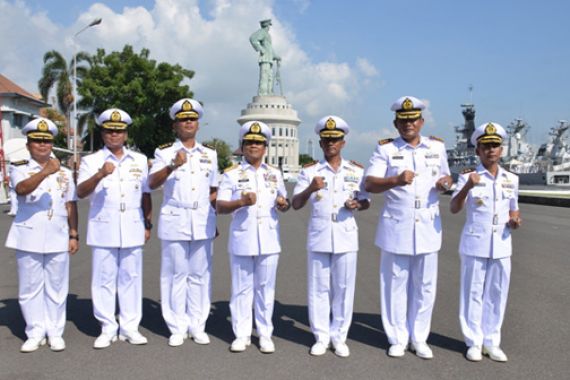 Komandan Pelaksana Tempur Organik Satuan Koarmatim Diserahterimakan - JPNN.COM