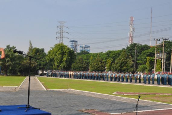 Sungguh Mengharukan, Perwira Menengah TNI AL Pamitan - JPNN.COM