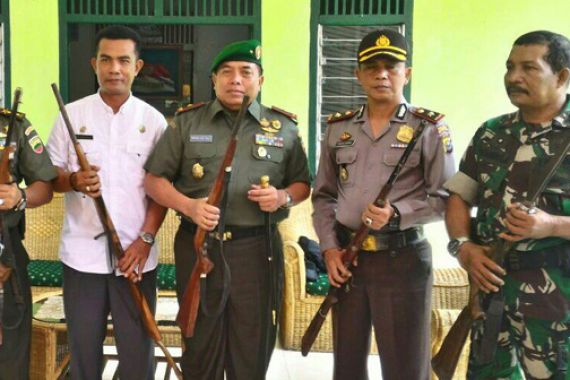 TNI Terima 33 Pucuk Senjata Api Rakitan - JPNN.COM