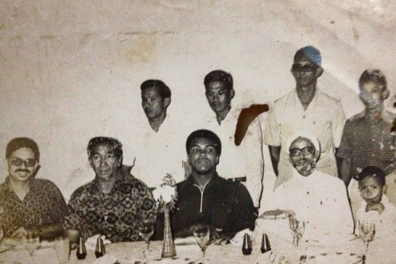 Benarkah Muhammad Ali Pernah Berkunjung ke Ampel Surabaya? - JPNN.COM