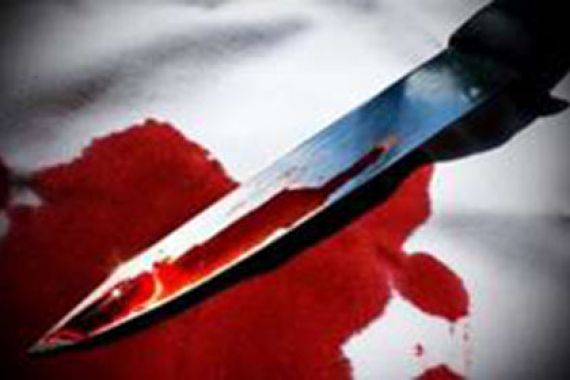 Gempar, Pria Tergeletak Bersimbah Darah di Jalan - JPNN.COM