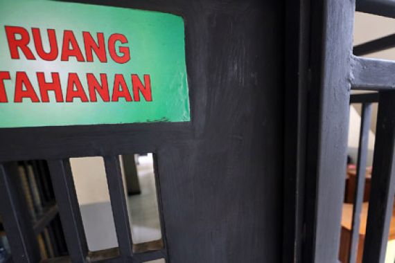 Didoakan Istri Ditangkap Polisi, Hermansyah Beneran Dipenjara - JPNN.COM