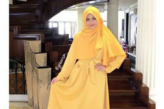 Aurel Diminta Segera Kenakan Hijab - JPNN.COM
