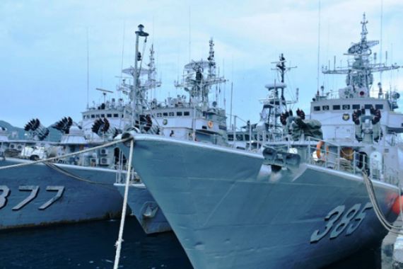 AWAS! Armada Tempur TNI AL Sudah Menuju Sasaran - JPNN.COM