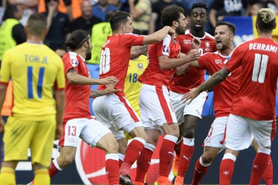 Gol Spektakuler Swiss Paksa Rumania Jadi Korban PHP Lagi - JPNN.COM