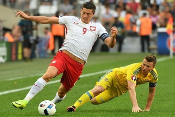 Lewandowski Belum Cetak Gol, Pelatih Polandia: Tak Masalah - JPNN.COM