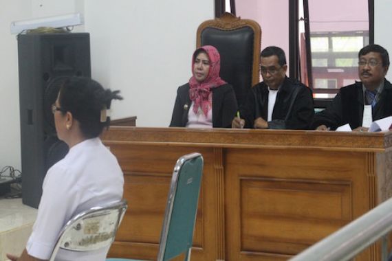 Saksi Ahli Perberat Bidan Dewi Dalam Kasus Aborsi - JPNN.COM