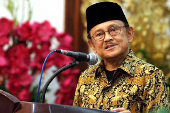 Habibie Oh Habibie..Pembuat Pesawat yang Pernah Benci Pesawat - JPNN.COM