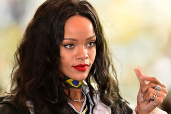 Rihanna pun Menangis saat Konser, Lihat Videonya - JPNN.COM