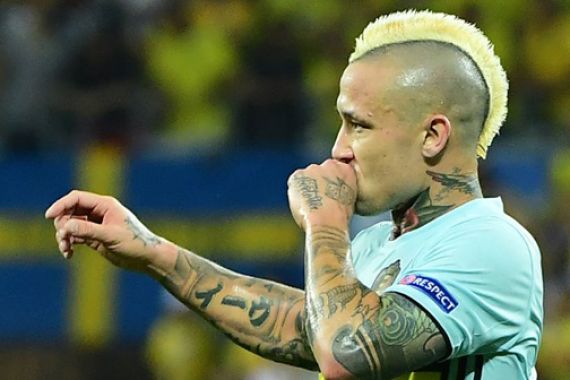 Pelatih Belgia Perbolehkan Nainggolan Merokok, Tapi ... - JPNN.COM