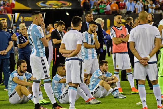 Memilukan! Lihat Ekspresi Messi cs Usai Kalah di Copa America - JPNN.COM