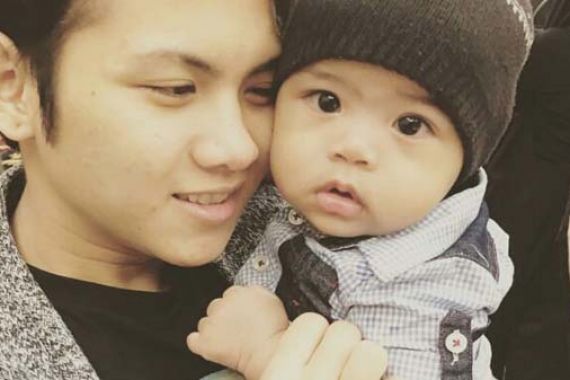 Lihat Istri Gendong Bayi, Aming Pengin Segera Jadi Ayah - JPNN.COM