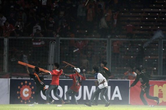 Jakmania Diharamkan Masuk Stadion Sampai ISC Rampung - JPNN.COM