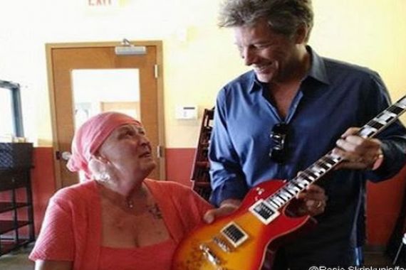 Bon Jovi Berikan Hadiah Spesial Pada Pasien Kanker - JPNN.COM