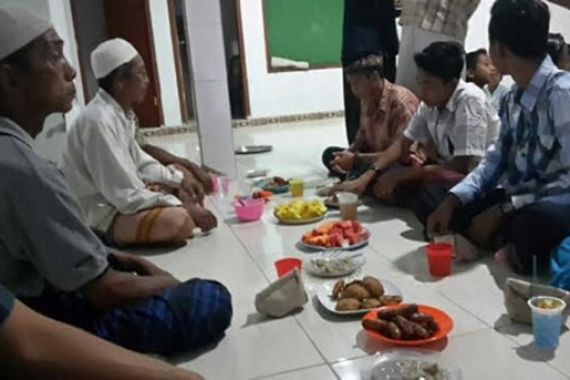 Awal Mula Warga Muslim Ada di Sana - JPNN.COM