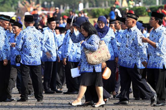 Pokoknya PNS Dilarang Tambah Libur Lebaran, Titik! - JPNN.COM