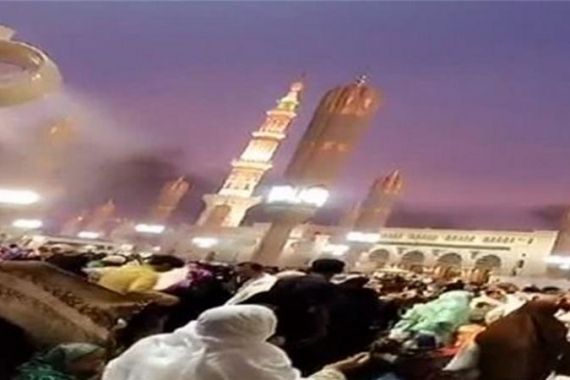 Saat Adzan Maghrib, Ledakan itu Gemparkan Madinah - JPNN.COM