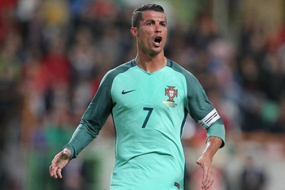 Mantan Pelatih Madrid Sebut Ronaldo Sangat Bernafsu Kalahkan Bale - JPNN.COM