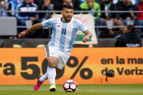 Kondisi Timnas Argentina Makin Runyam, Striker Ini Siap Ikuti Jejak Messi dan Martino - JPNN.COM