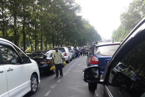 'Waduh, Arah Puncak Macet Total' - JPNN.COM