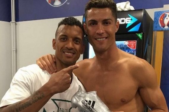 Ronaldo Tak Hanya Jago Olah Bola, Dia Juga Dermawan - JPNN.COM