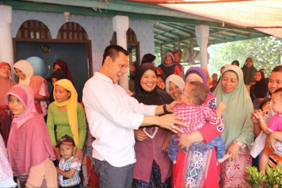 Tanah di Malasari Bergeser, Ketua DPRD Bogor Janji Relokasi Korban - JPNN.COM