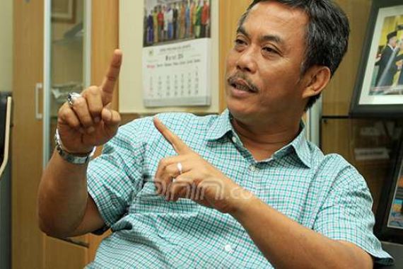Diduga Bertugas Bagi-bagi Uang Suap, Ketua DPRD DKI Jakarta Dibidik KPK - JPNN.COM