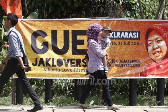 So Sweet..Bu Risma Bilang Tak Mau Rakyat Menderita karena Dia - JPNN.COM