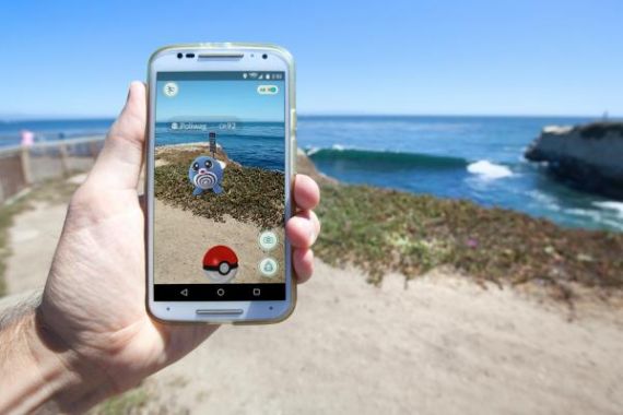 Bermain Pokemon Go, Dua Pria Terjatuh dari Tebing - JPNN.COM