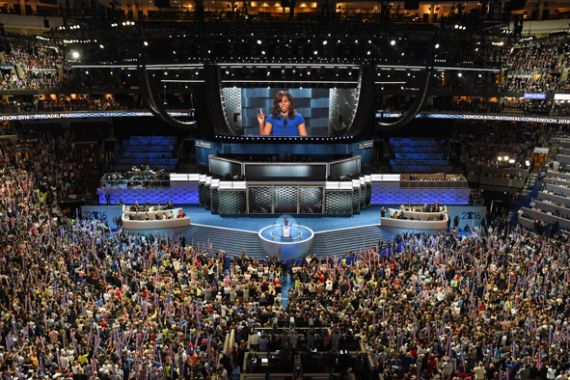 Michelle Obama Bikin Massa Konvensi Demokrat Merinding, Berdiri... - JPNN.COM