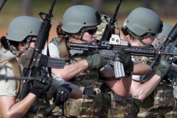 Sejarah Baru..2 Wanita Lolos Seleksi Latihan Pasukan Khusus Green Berets - JPNN.COM