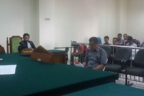 Kasus Suap Bank Banten: Dua Anggota DPRD Kena Lima Tahun Bui - JPNN.COM