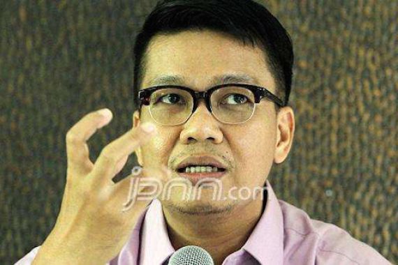 Pakar: Tak Ada Pelanggaran Ahok Keluarkan Diskresi - JPNN.COM