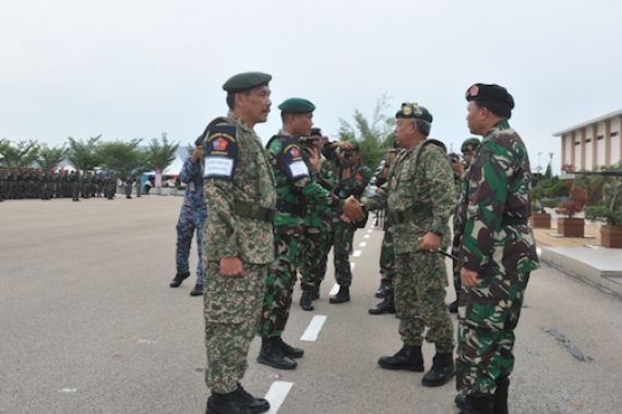 1.831 Personel TNI dan Tentera Malaysia Sudah Siap di Pangkalan - JPNN.COM