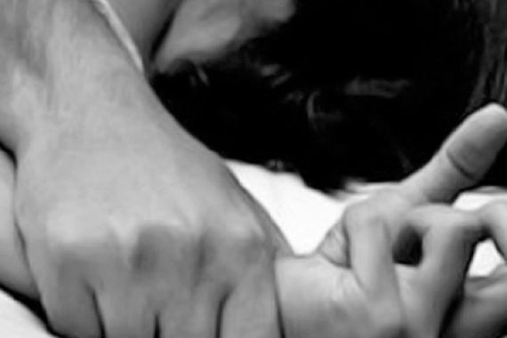 Gadis Lugu Diperkosa 25 Pria, Otaknya Ternyata Pacar Sendiri - JPNN.COM
