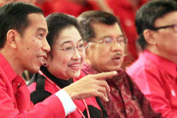 Jokowi 'Ditahan' Wartawan, Mega Tak Mau Pulang Duluan - JPNN.COM