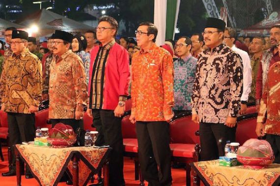 Sosialisasikan Nilai-nilai Pancasila Lewat Wayang Kulit - JPNN.COM