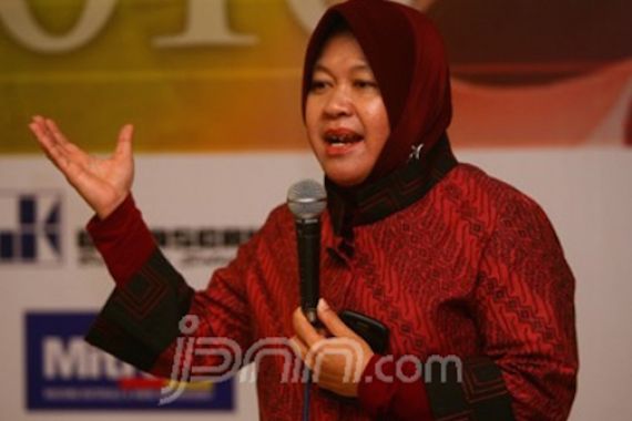 Bang Ruhut: Bu Risma Bagus tapi... - JPNN.COM