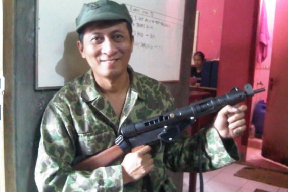 Laskar Di Tapal Batas, Eks Pengacara Korban UGB jadi Tentara Londo - JPNN.COM