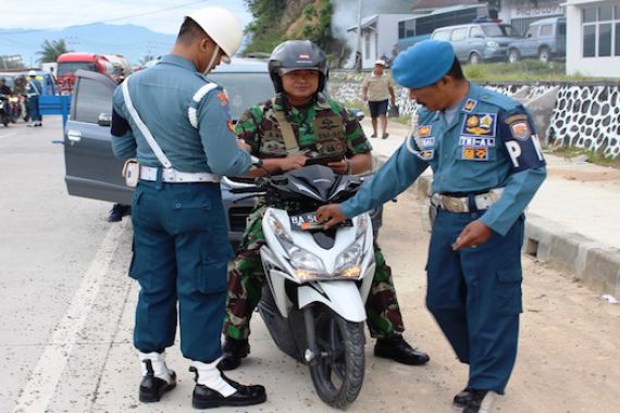 Polisi Militer Lantamal II Gelar Operasi Gaktib - JPNN.COM