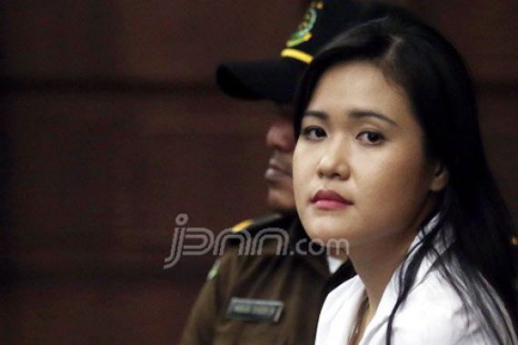 Dituding Intervensi Sidang, Begini‎ Reaksi Hakim Perkara Jessica - JPNN.COM