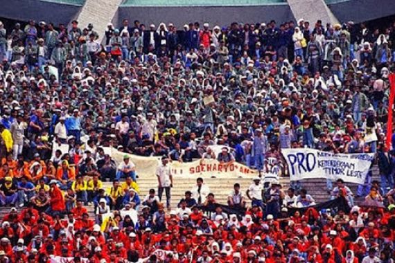 Wakwaw! Nyanyian Aktivis 98 ini Ternyata Karya Pengarang Lagu Garuda Pancasila - JPNN.COM